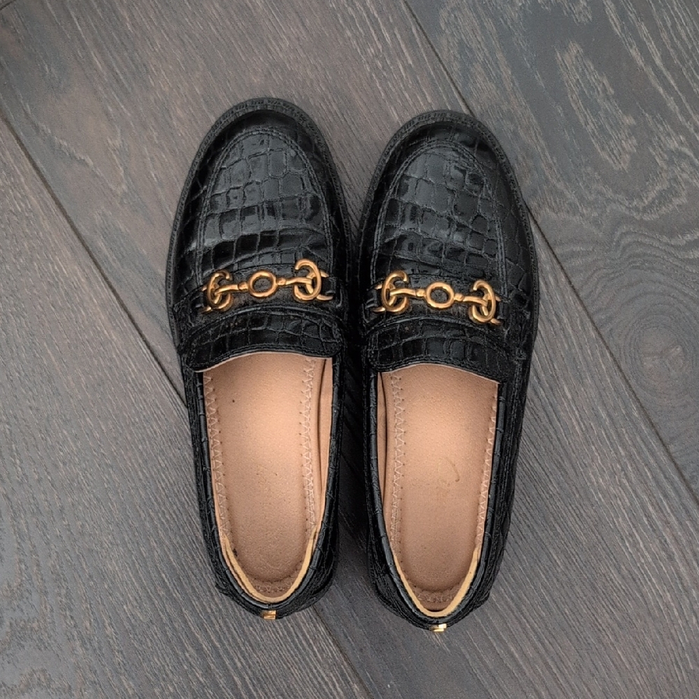 Circus by Sam Edelman Black Croc Embossed Lug Sole Loafers with Gold Detail